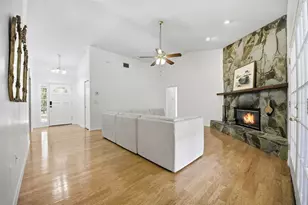 10205 28th Ave E, Palmetto, FL 34221 - Photo 11