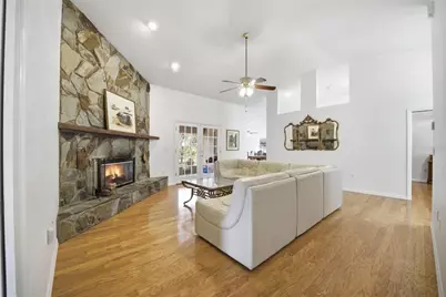 10205 28th Ave E, Palmetto, FL 34221 - Photo 9