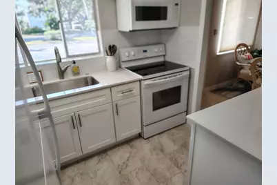 1803 Flamingo Boulevard #2, Bradenton, FL 34207 - Photo 3