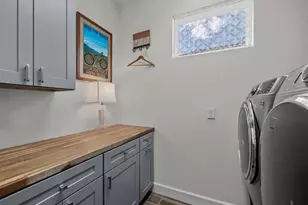 5444 Lampiasi St, Sarasota, FL 34238 - Photo 25