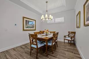 5444 Lampiasi St, Sarasota, FL 34238 - Photo 9