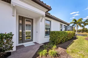 5444 Lampiasi St, Sarasota, FL 34238 - Photo 3