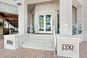 1350 Main St, Sarasota, FL 34236 - Photo 3