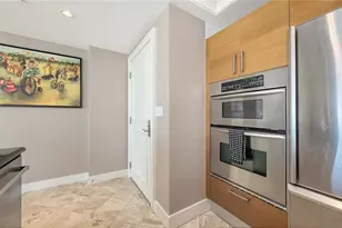 1350 Main St, Sarasota, FL 34236 - Photo 9