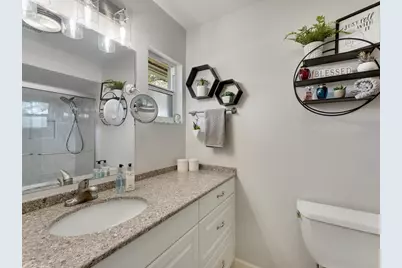 6994 W Country Club Drive N, Sarasota, FL 34243 - Photo 21