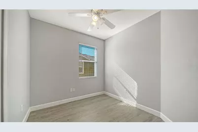 7983 Limestone Lane #14-201, Sarasota, FL 34233 - Photo 23