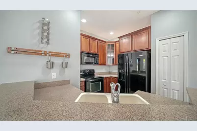 7983 Limestone Lane #14-201, Sarasota, FL 34233 - Photo 11