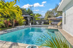 3122 Regatta Cir, Sarasota, FL 34231 - Photo 13