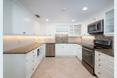1255 N Gulfstream Avenue #1106, Sarasota, FL 34236 - Photo 15