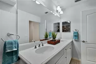 8139 Miramar Way, Lakewood Ranch, FL 34202 - Photo 15