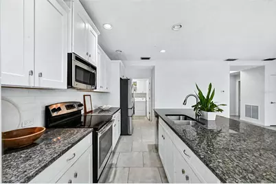 8139 Miramar Way #8139, Lakewood Ranch, FL 34202 - Photo 9