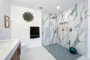 2308 Tulip Street Tulip St, Sarasota, FL 34239 - Photo 21