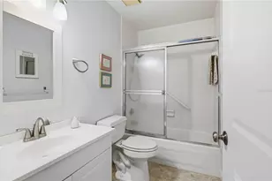 1630 Treehouse Cir, Sarasota, FL 34231 - Photo 35