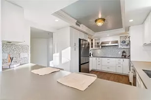 101 Sunset Dr, Sarasota, FL 34236 - Photo 9