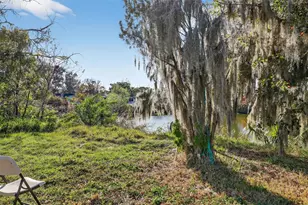 3801 Southview Dr, Brandon, FL 33511 - Photo 7