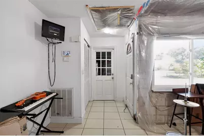 3801 Southview Drive, Brandon, FL 33511 - Photo 9