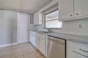 10332 Honeysuckle Ln, Port Richey, FL 34668 - Photo 15