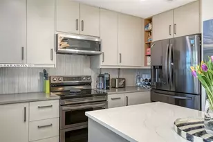 37 Sunset Dr, Sarasota, FL 34236 - Photo 15