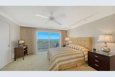 1750 Benjamin Franklin Drive #F, Sarasota, FL 34236 - Photo 17