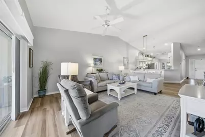 5231 Mahogany Run Avenue #321, Sarasota, FL 34241 - Photo 5