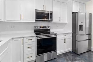 518 56th St, Holmes Beach, FL 34217 - Photo 13