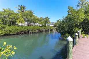 518 56th St, Holmes Beach, FL 34217 - Photo 41