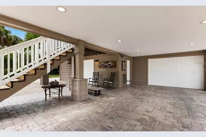 807 S Bay Boulevard, Anna Maria, FL 34216 - Photo 11
