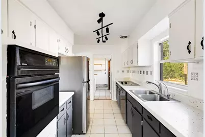 509 Carolyne Street, Temple Terrace, FL 33617 - Photo 7