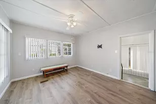 84 Del Rio Dr, Palmetto, FL 34221 - Photo 11