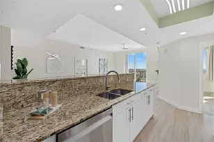 800 N Tamiami Trail, Sarasota, FL 34236 - Photo 15