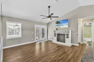 6109 61st Ct E, Palmetto, FL 34221 - Photo 9