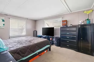 6710 36th Ave E, Palmetto, FL 34221 - Photo 11