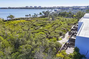 825 Bayport Wy, Longboat Key, FL 34228 - Photo 53