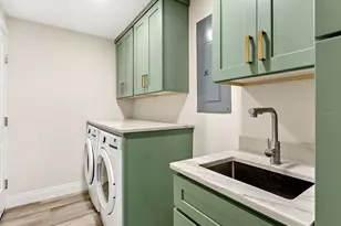 5354 Knollwood Pl, Sarasota, FL 34232 - Photo 13