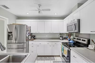 4870 Kestral Park Circle #14, Sarasota, FL 34231 - Photo 19