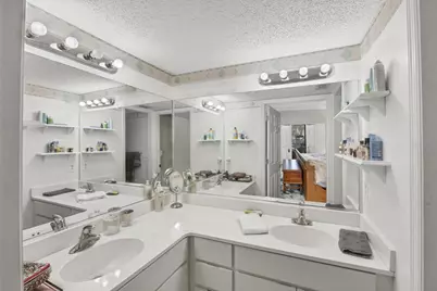 4870 Kestral Park Circle #14, Sarasota, FL 34231 - Photo 25