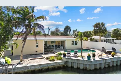 353 Avenida Leona, Sarasota, FL 34242 - Photo 35