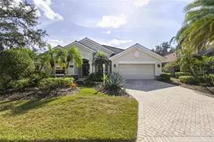 6586 Waters Edge Way, Lakewood Ranch, FL 34202 - Photo 3