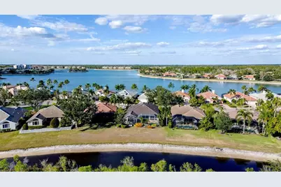 6586 Waters Edge Way, Lakewood Ranch, FL 34202 - Photo 63