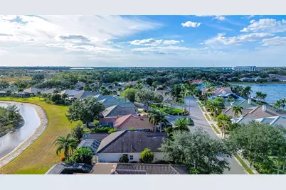 6586 Waters Edge Way, Lakewood Ranch, FL 34202 - Photo 61