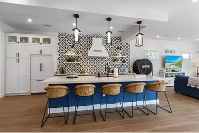 211 81st Street #B, Holmes Beach, FL 34217 - Photo 7