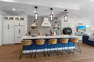 211 81st St, Holmes Beach, FL 34217 - Photo 7