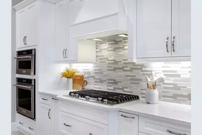 8556 Pavia Way, Lakewood Ranch, FL 34202 - Photo 15