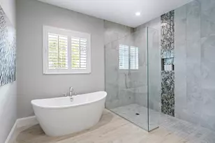 8556 Pavia Way, Lakewood Ranch, FL 34202 - Photo 29