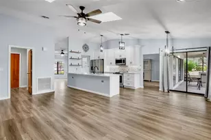 2529 Rustic Oak Ct Ct, Sarasota, FL 34232 - Photo 3