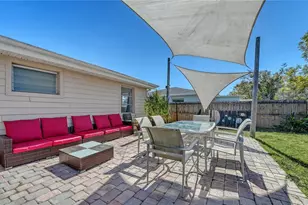3008 Arch Dr, Sarasota, FL 34232 - Photo 25