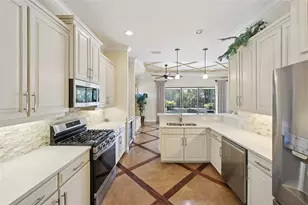 7526 Rio Bella Pl, Bradenton, FL 34201 - Photo 13