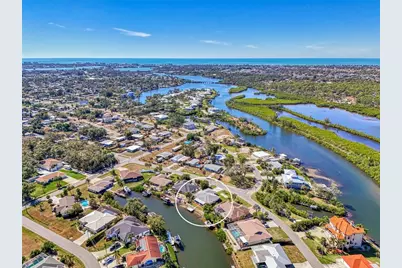 602 Portia Street N, Nokomis, FL 34275 - Photo 1