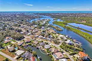 602 Portia St N, Nokomis, FL 34275 - Photo 1