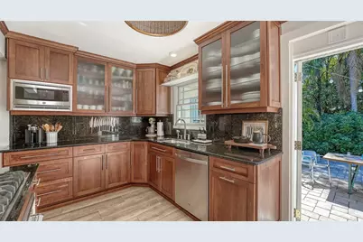 838 Highland Street, Sarasota, FL 34234 - Photo 13